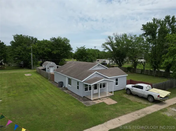 520 S Broadway Ave, Haskell, OK 74436