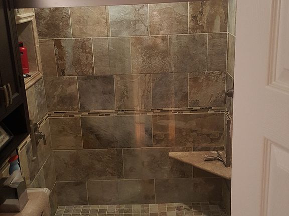 4th image of 8849 Golfview Dr