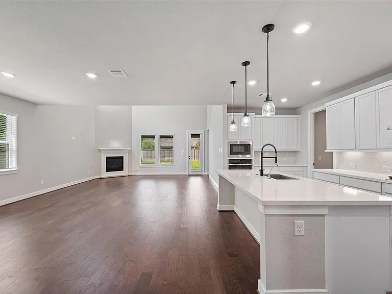 103 E Christine Manor Dr — Photo 10
