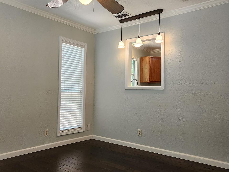 1st image of 426 W Mulberry Ave #1