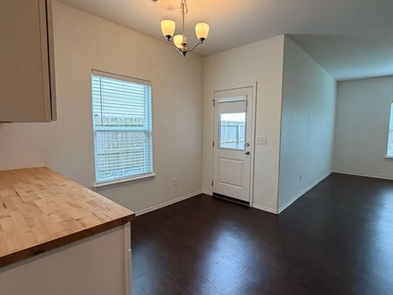 691 Morningside Dr — Photo 8