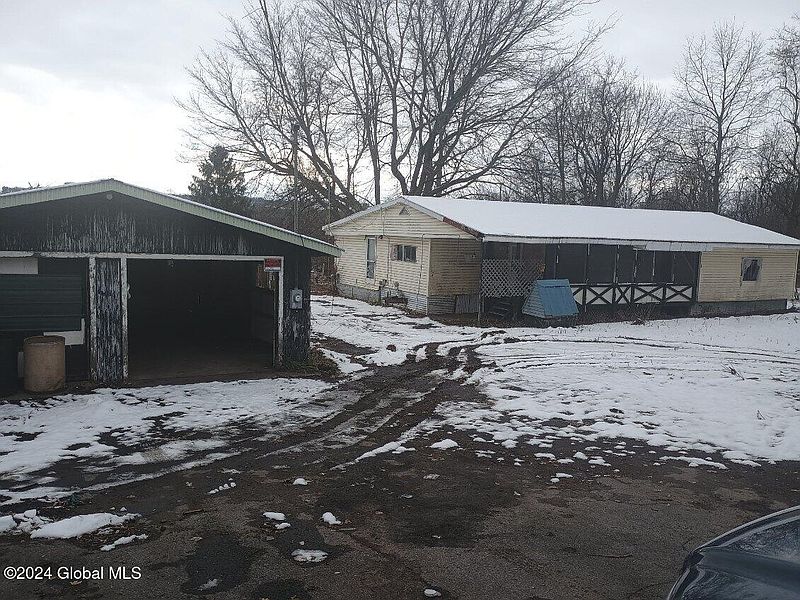 2nd image of 190 Groff Road