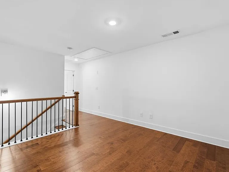 5372 Brooklands Dr — Photo 27