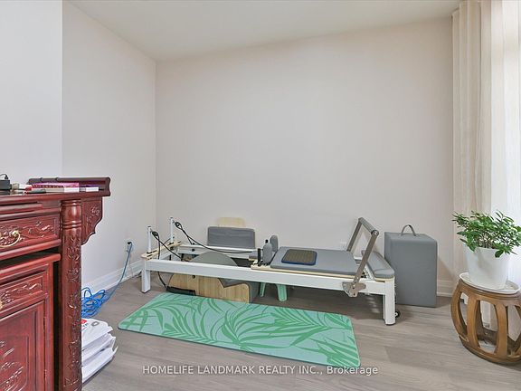 4th image of 24 Harlan St