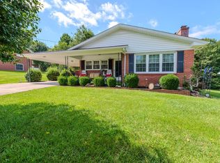 403 Long St, Galax, VA 24333