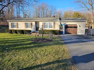 2773 Forest Hill Dr, Auburn, NY 13021