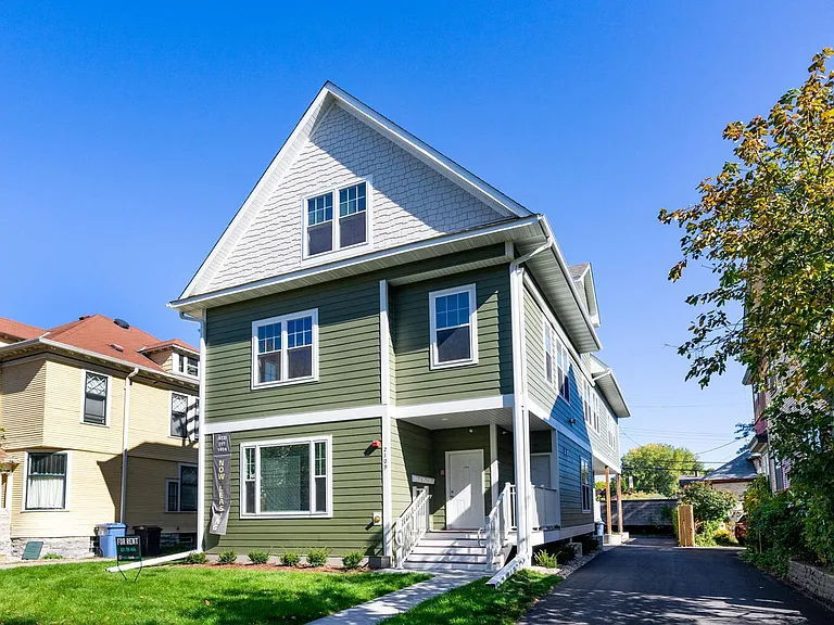 2109 Aldrich — Photo 20