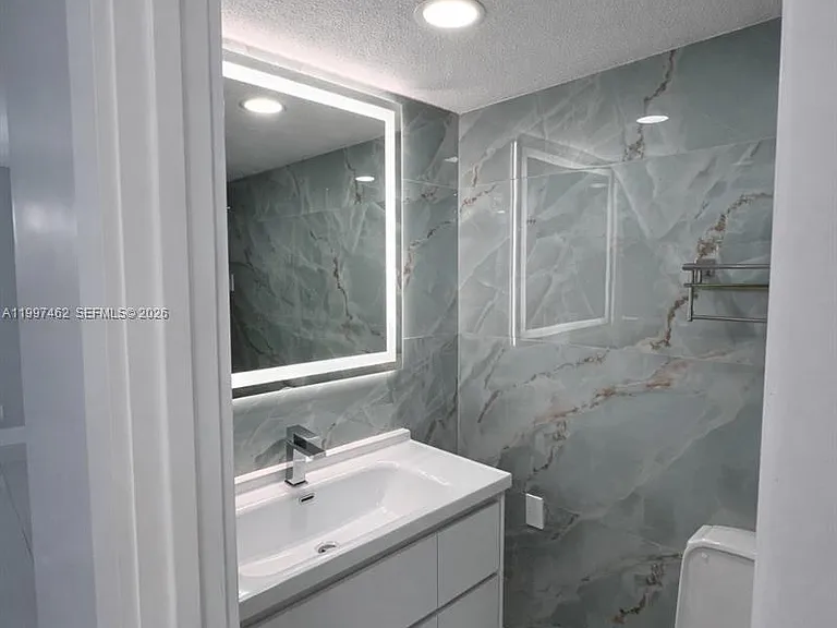 6901 Cypress Rd #B17 — Photo 11
