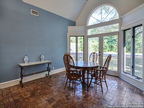 4th image of 9002 S VALLEY VIEW LN