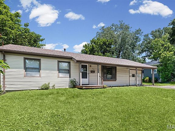 2nd image of 212 Cheryl Dr