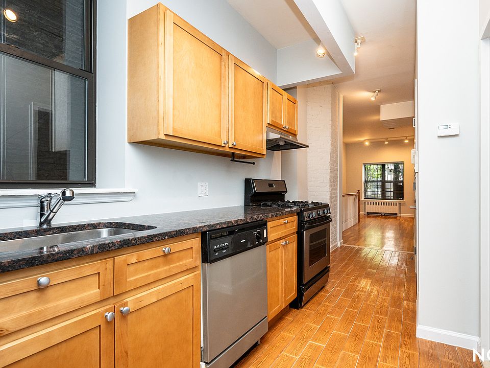 1st image of 56 W 105th St APT 1A