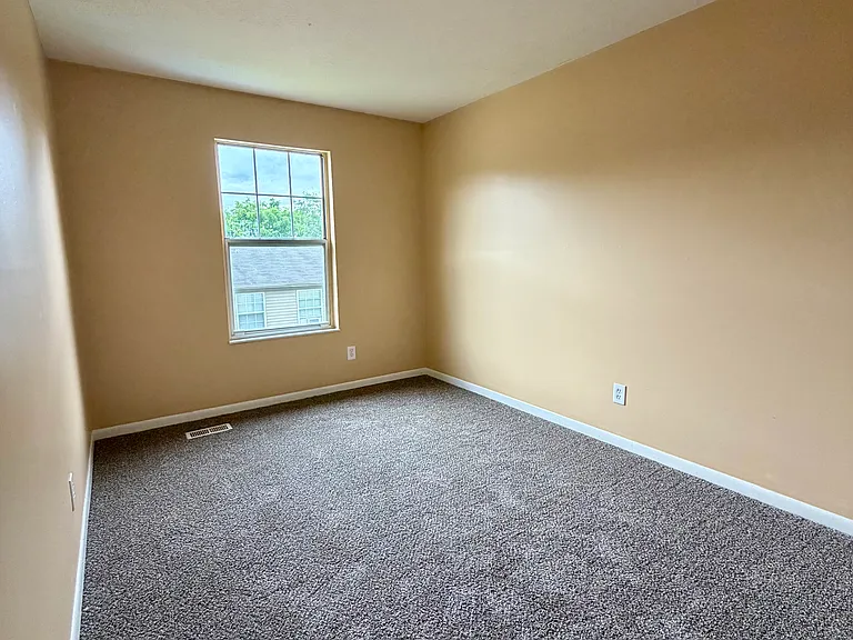 190 Dell St #3 — Photo 11