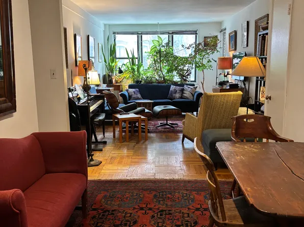 211 East 18th Street image 1 of 13