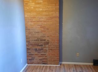 1274 Locust St APT 1A, Dubuque, IA 52001