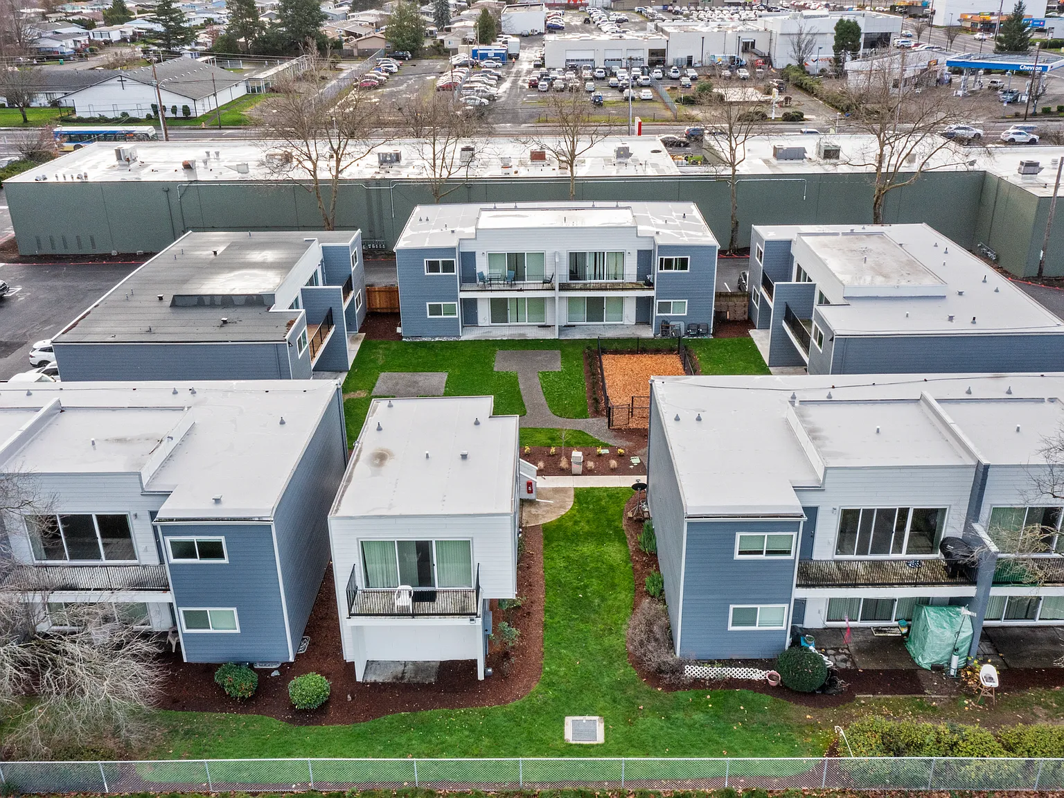 ONE MONTH FREE! Ironwood Greens | Studio, 1 & 2 Bedroom Apartments — Photo 1