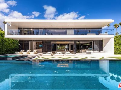 521 N Canon Dr, Beverly Hills, CA, 90210