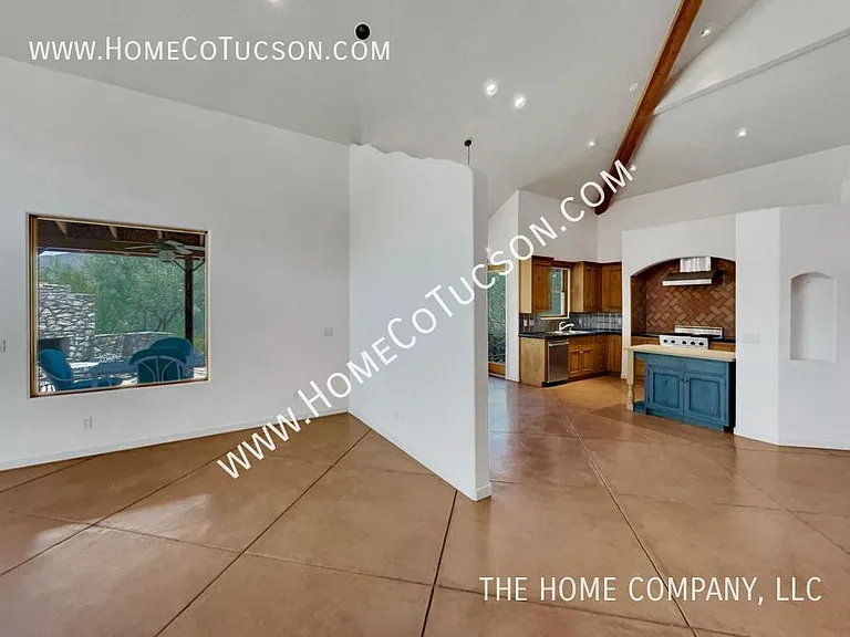 12235 E Horsehead Rd — Photo 10