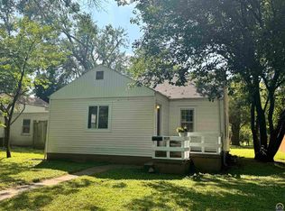 915 NE Michigan Ave, Topeka, KS 66616