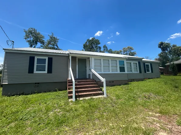 803 Grady Ave N, Douglas, GA 31533