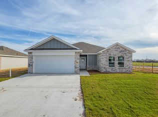 3837 Skylane Ave, Corsicana, TX 75110