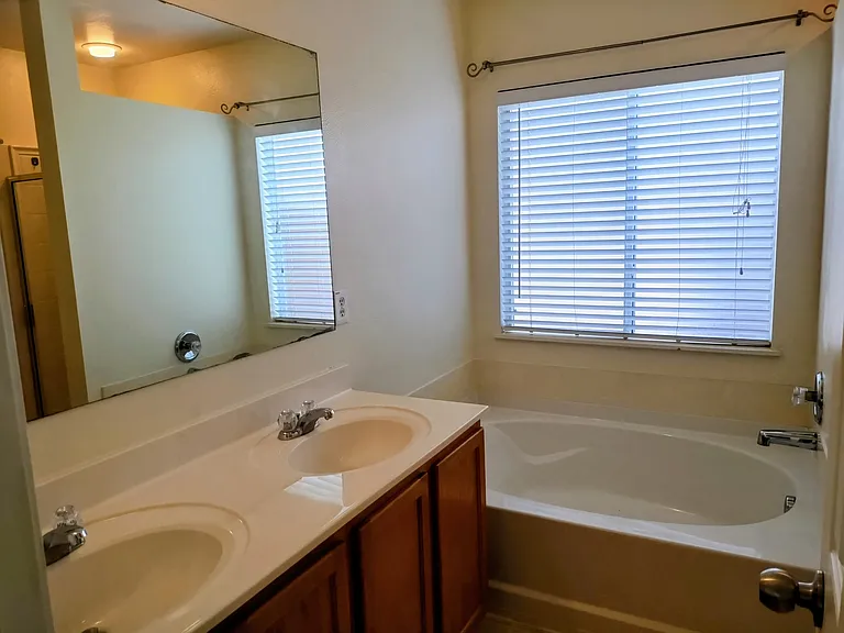 13402 Asbury Vis — Photo 14