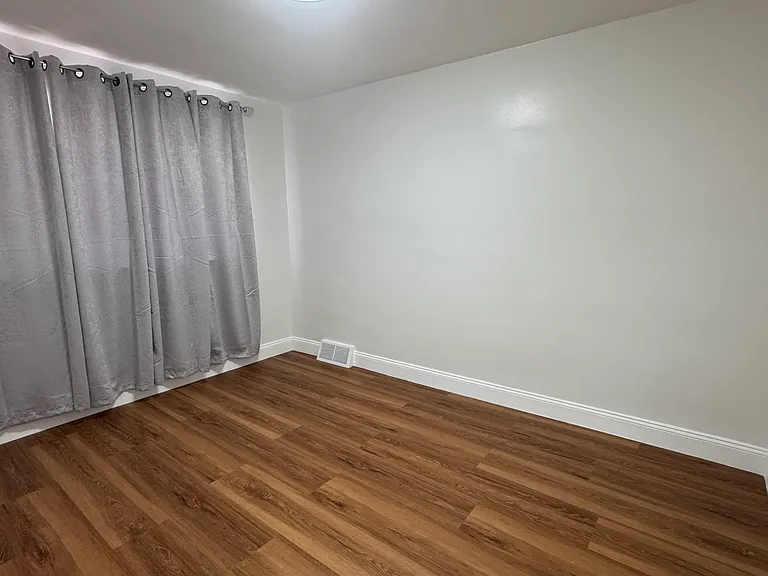 7112 Bustleton Ave — Photo 6