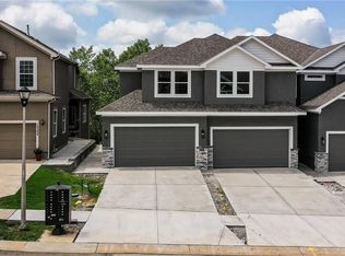 12372 S Prairie Creek Rd, Olathe, KS 66061