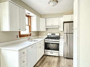 37 Hollis St APT K, Pepperell, MA 01463