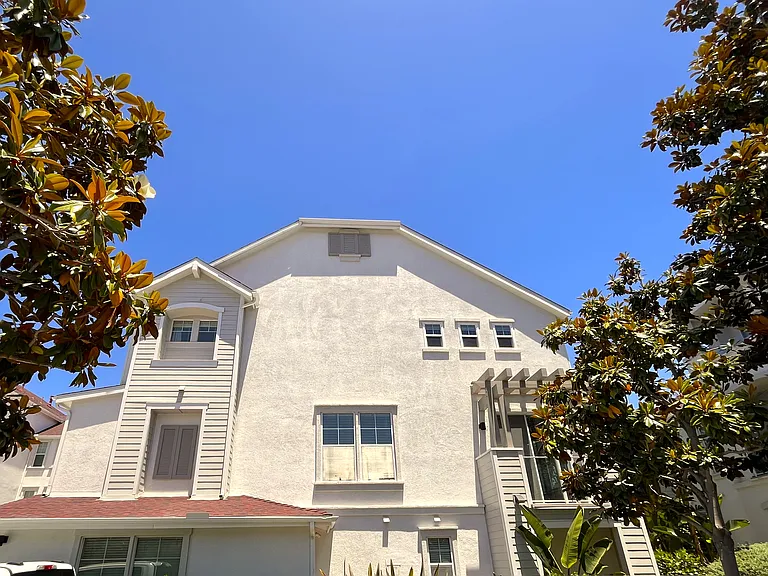 820 Harbor Cliff Way #260 — Photo 32