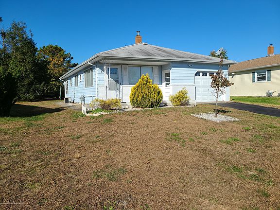 3rd image of 5 Newcastle Ct