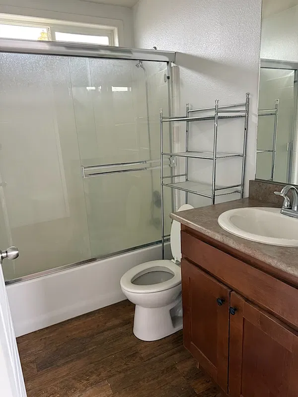 1 bed, 350 sqft, $1,200 — Photo 4