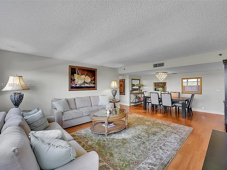 3200 Port Royale Dr N #1009 — Photo 18
