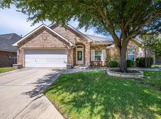 2813 Fox Creek Trl, Arlington, TX 76017