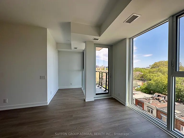 1660 Bloor St W #803 — Photo 10