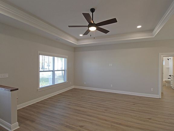 5th image of 11 Kensington Ct