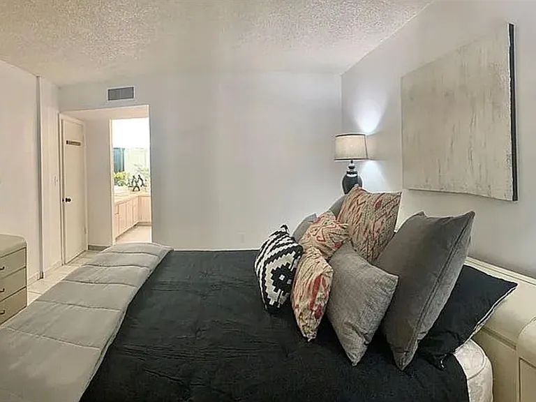 5700 SW 127th Ave #1407 — Photo 18
