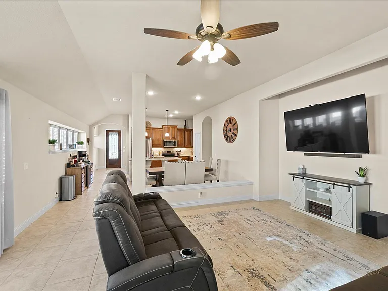 4129 Snowberry Ln — Photo 8