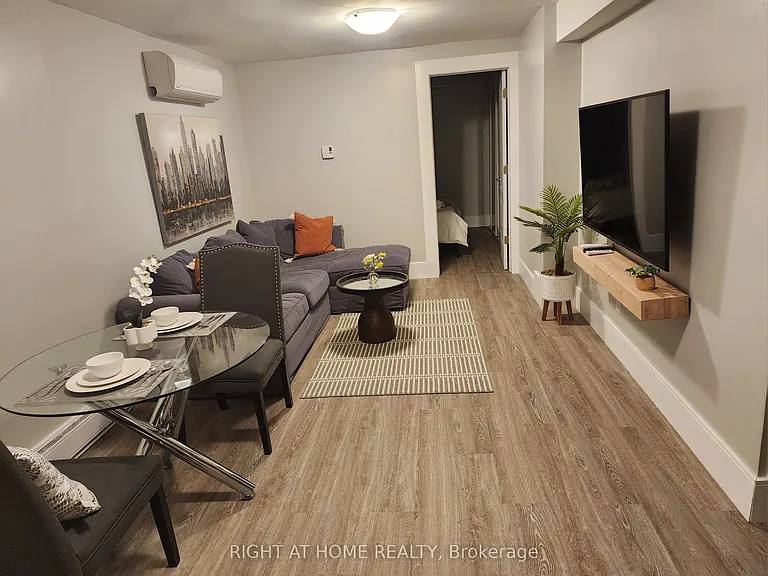 425 Cobblehill Dr #BASEMENT — Photo 1