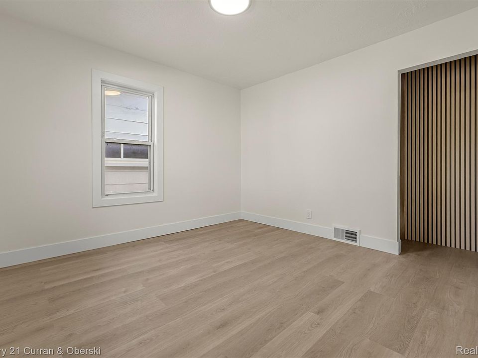 50 E Rockwood St, photo 13