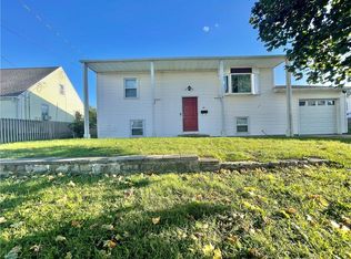 95 2nd Ave, Cranston, RI 02910