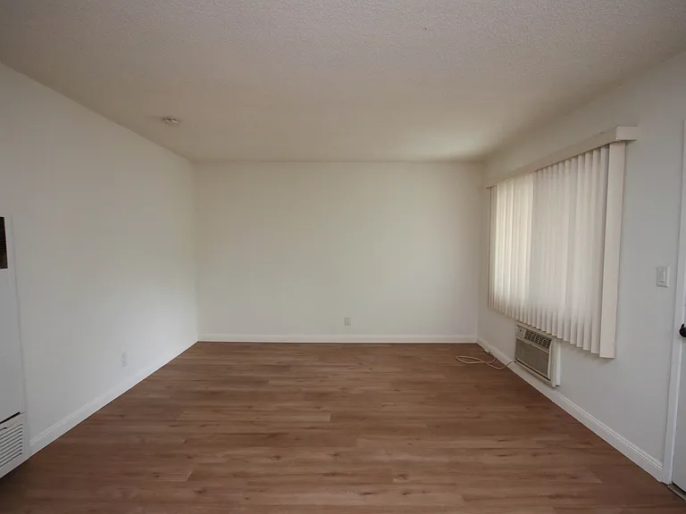 304 N Garfield Ave #G — Photo 10