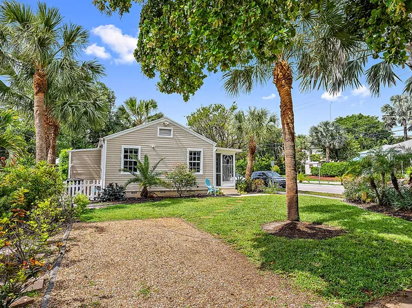 2400 Ridgeway Avenue, West Palm Beach, FL 33401