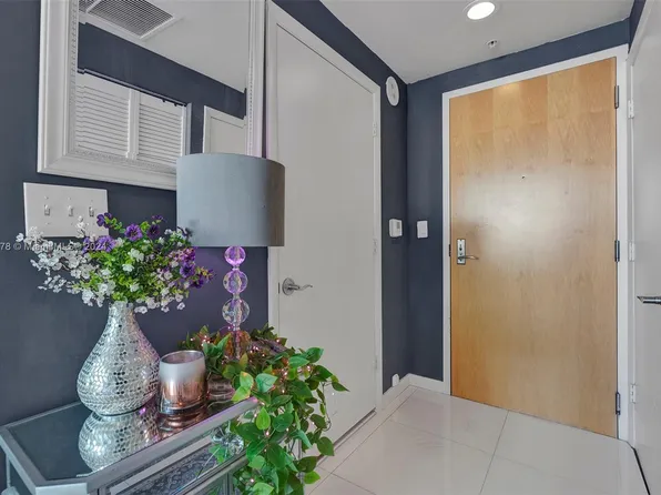 244 Biscayne Blvd APT 646, Miami, FL 33132