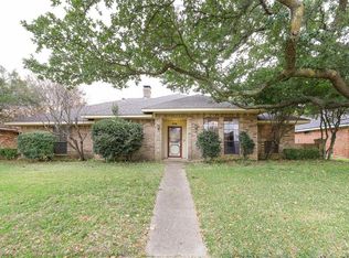 206 Faircrest Dr, Garland, TX 75040
