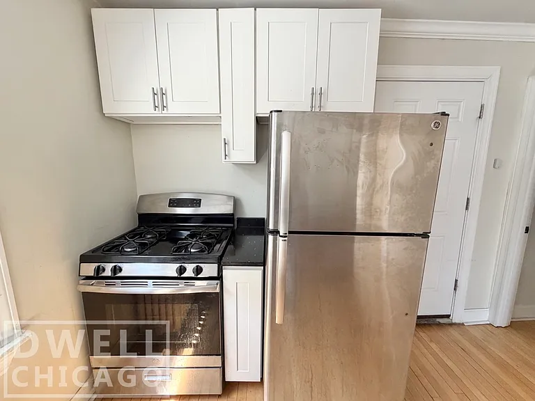 731-33 Elm St #302 — Photo 14
