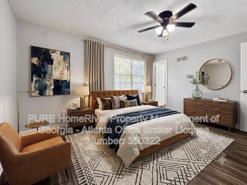 3 bed, 2.0 bath, 1370 sqft, $1,875 — Photo 4