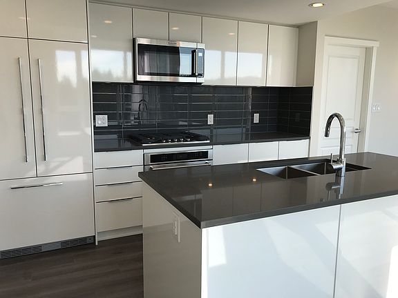3rd image of 3100 Windsor Gate #2103