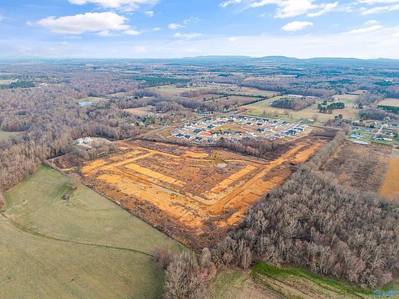 5th image of 31 Brooks Church Rd