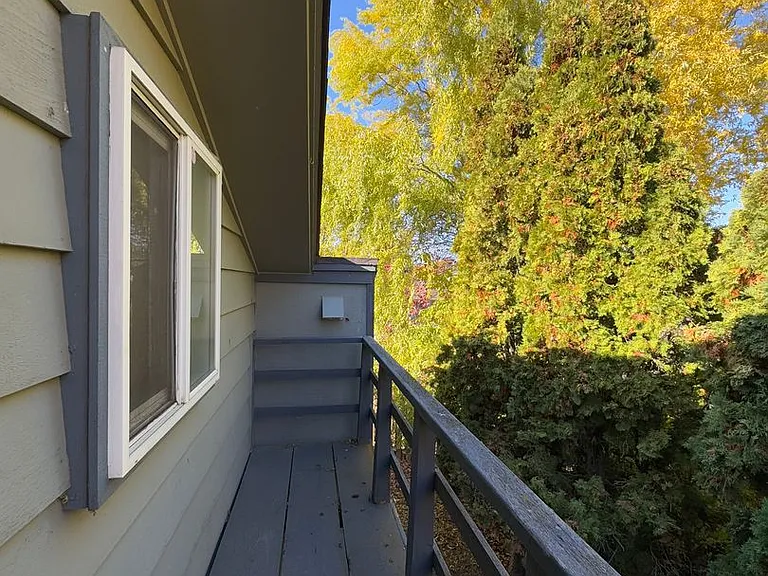 1001 N Brooklane St — Photo 49