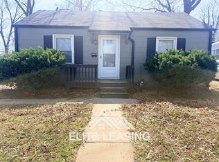 113 SW Hillside Dr, Topeka, KS 66611